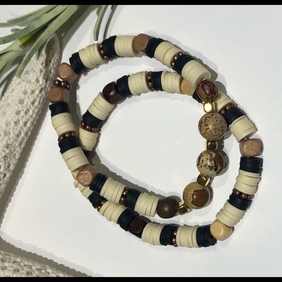 Clay Beaded Stretch Bracelet - Picture 4 of 6